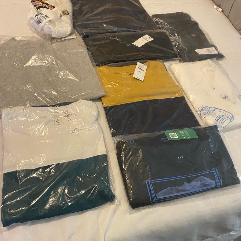 Brand new boys (kids) shirts. Never worn. S 6-7 (9 shirts)